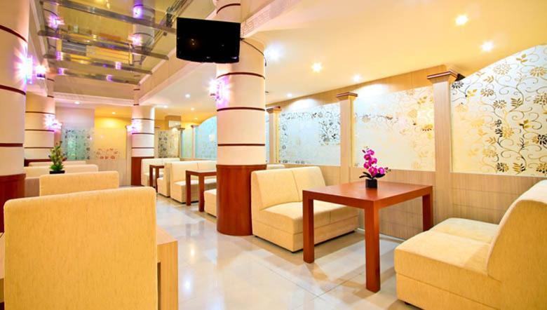 Hotel Marina อัมบอน ภายนอก รูปภาพ